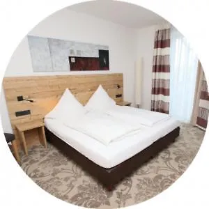 Pensionat Haeussler 3*